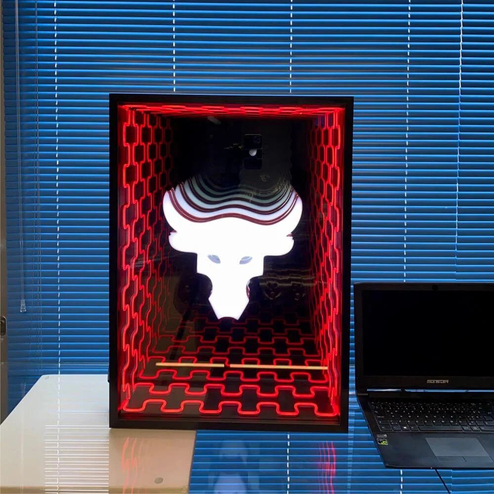 BULLS INFINITY MIRROR - Maytrix