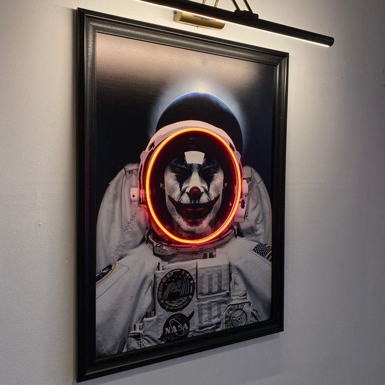 JOKER ASTRONAUT Neon Art - Maytrix
