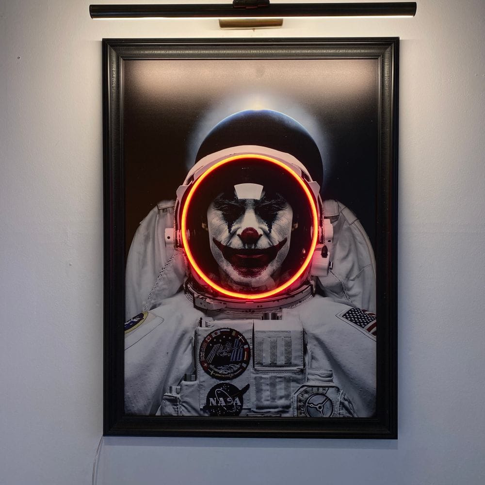 JOKER ASTRONAUT Neon Art - Maytrix