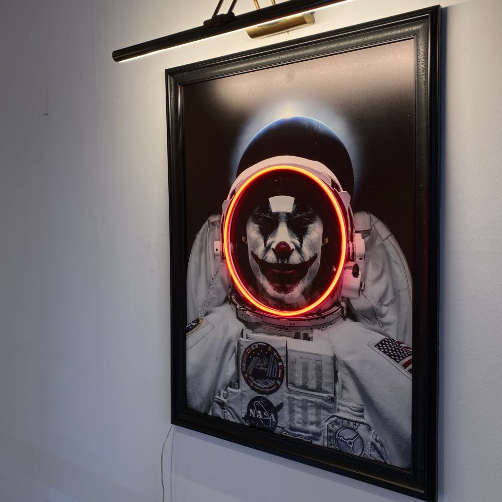 JOKER ASTRONAUT Neon Art - Maytrix