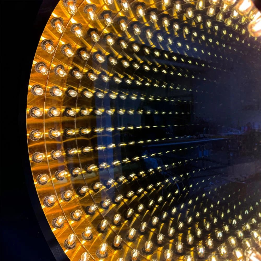 RETRO INFINITY MIRROR - Maytrix