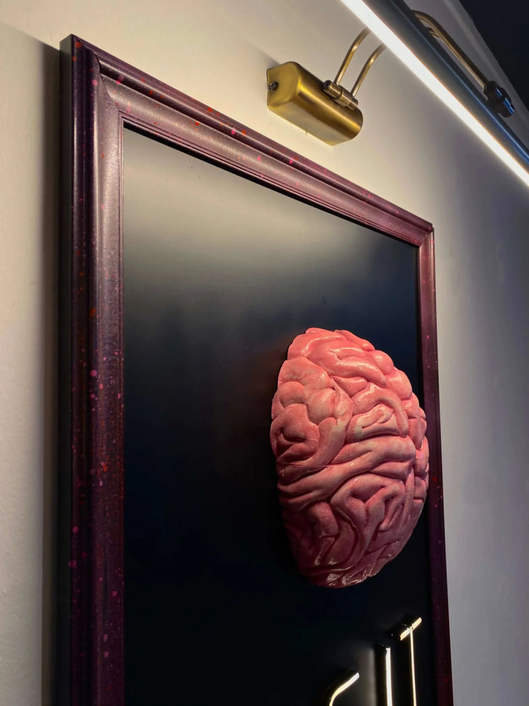 USE IT 3D Figure Neon Art - Maytrix